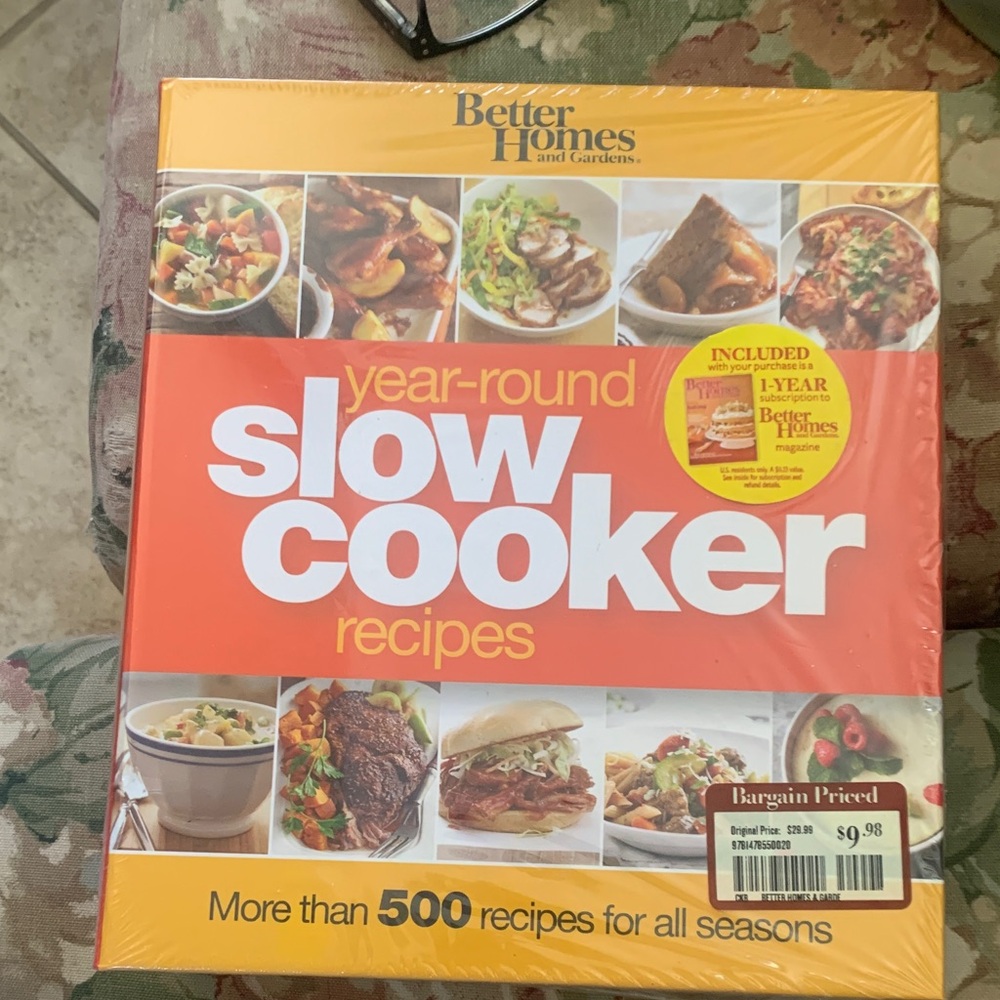 Sealed, Never Opened Better Homes and Gardens Year-Round Slow Cooker Recipes
